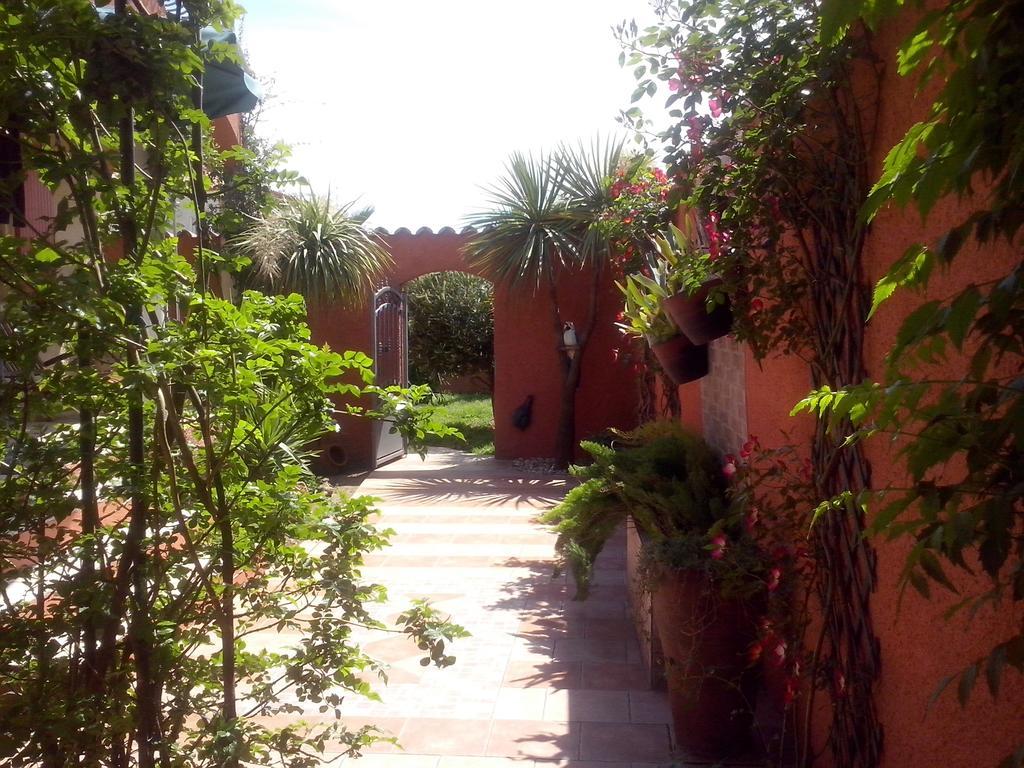 La Gentoliere Bed & Breakfast Pollestres Bagian luar foto