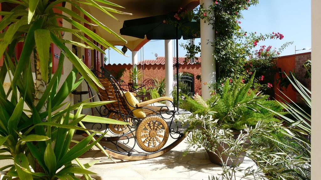 La Gentoliere Bed & Breakfast Pollestres Bagian luar foto