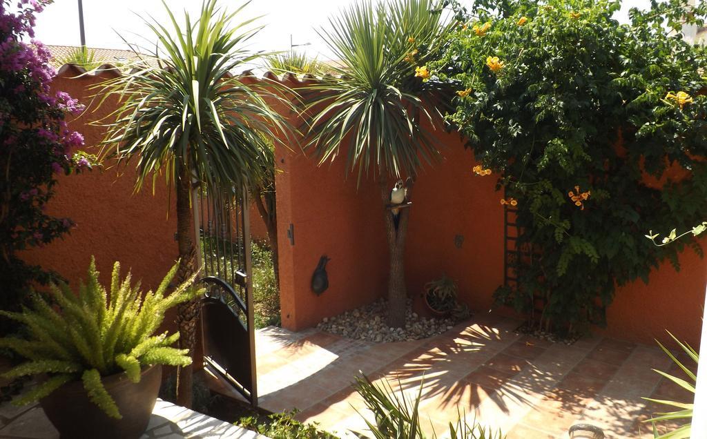 La Gentoliere Bed & Breakfast Pollestres Bagian luar foto